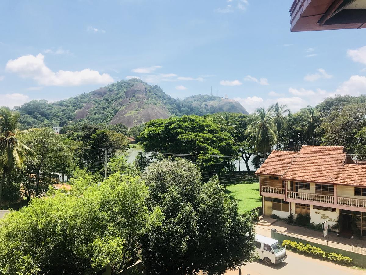 Seasons Hotel Kurunegala Eksteriør billede