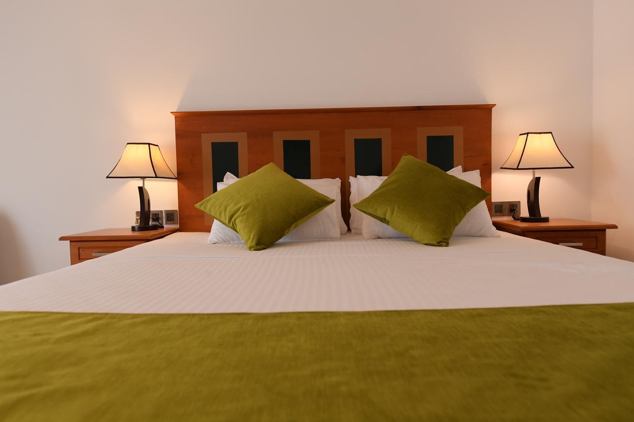 Seasons Hotel Kurunegala Eksteriør billede