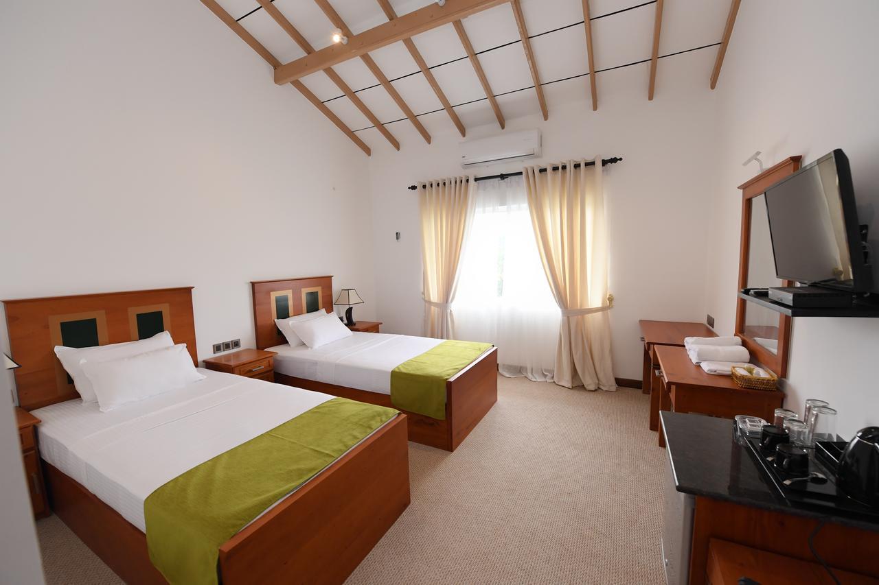 Seasons Hotel Kurunegala Eksteriør billede