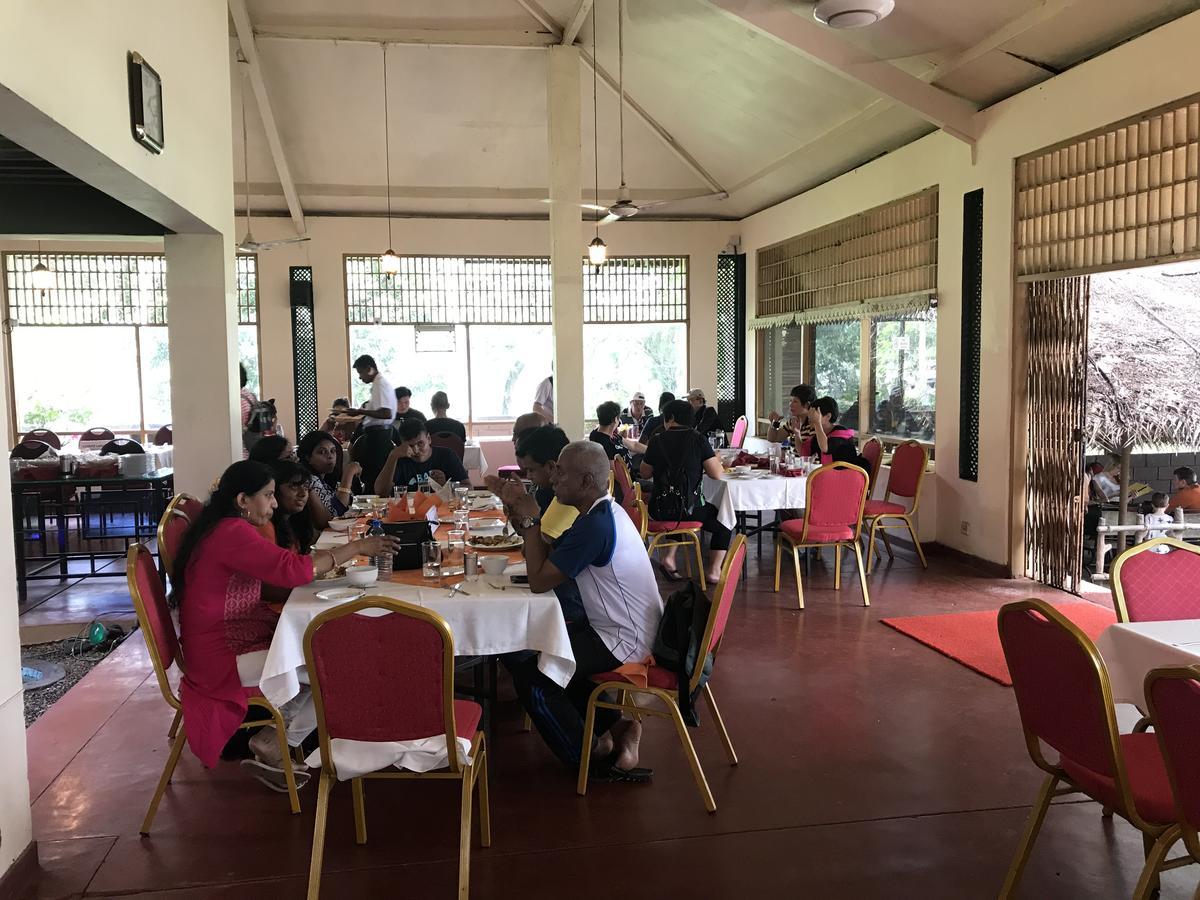 Seasons Hotel Kurunegala Eksteriør billede